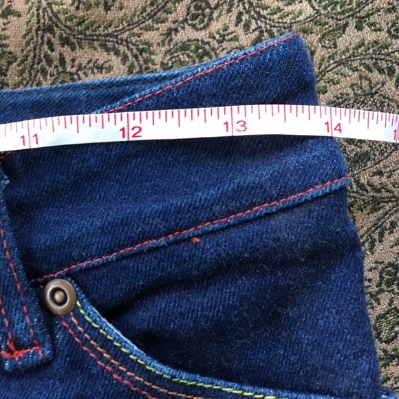 🔥HOST PICK🔥 RARE VINTAGE Betsey Johnson Jeans - Picture 4 of 9